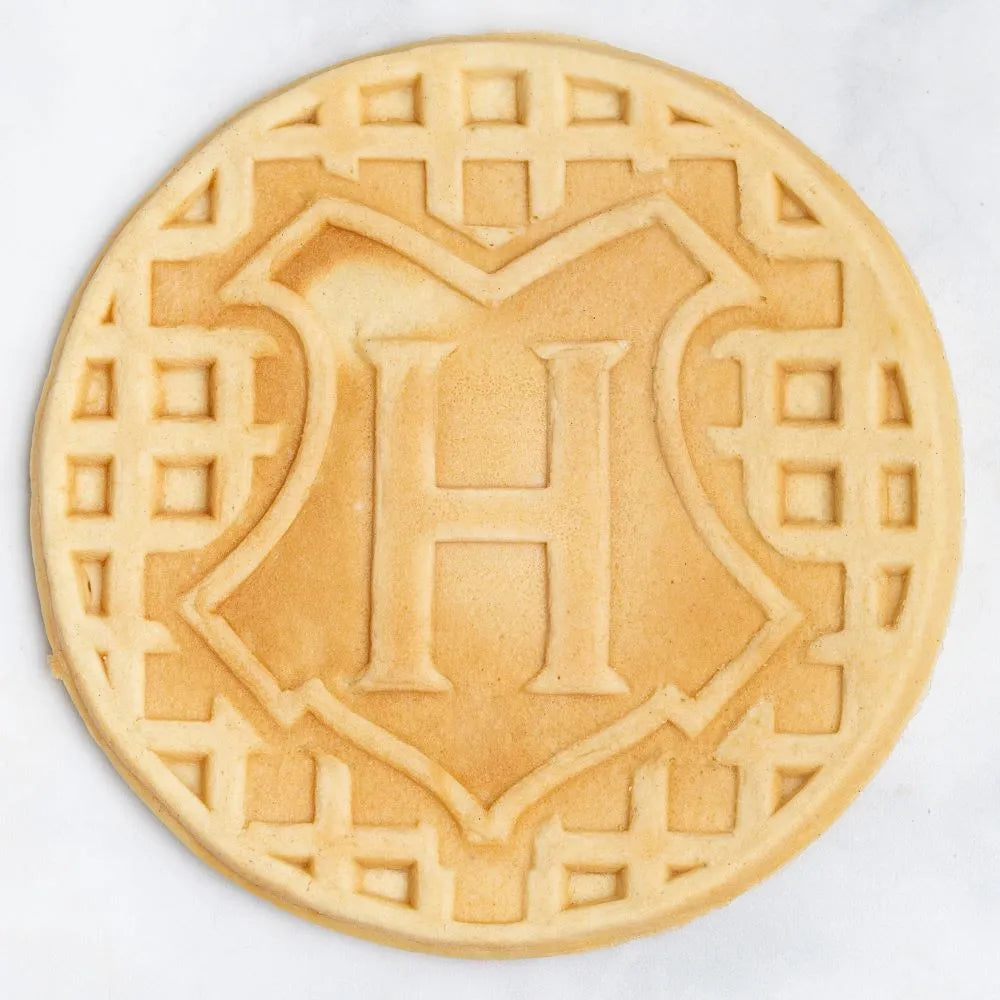 
                  
                    Arwani HARRY POTTER Breakfast Combo - Toaster & Hogwarts Waffle Maker 
                  
                